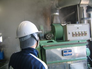 連続蒸米機が今日も元気だぜ!!! 連続蒸米機が今日も元気だぜ!!!